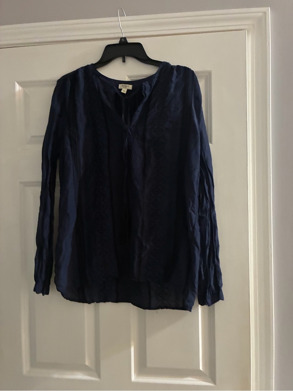 dylan Navy Split-Neck Long-Sleeve Blouse